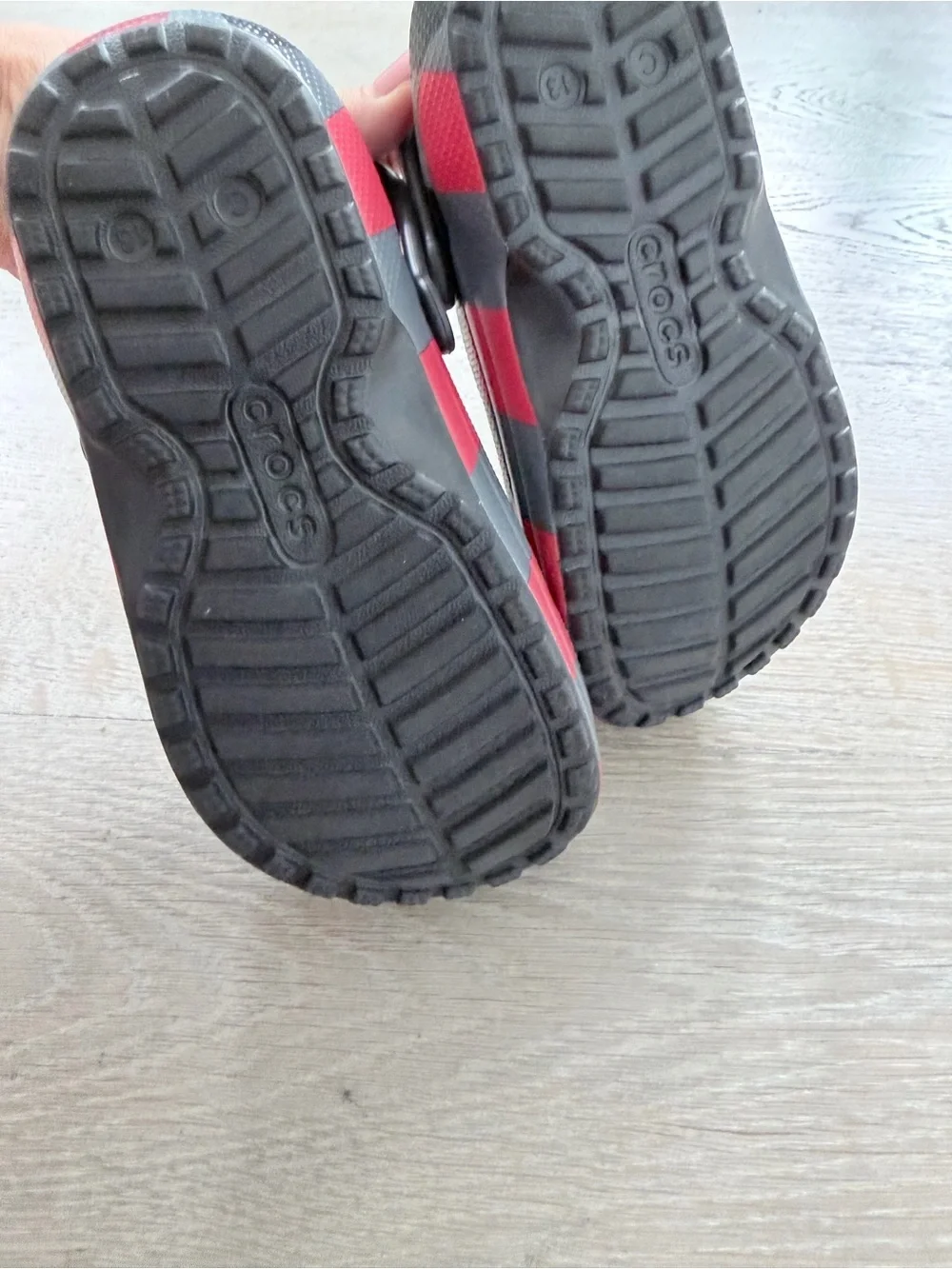 CROCS Boys Plaid Clog in Black, Gray & Red size 1
